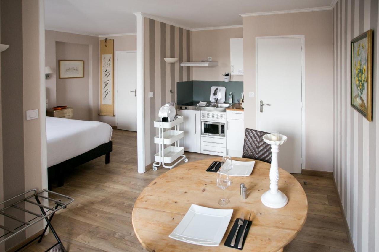 Le Cotentin Appart'Hotels & Restaurant Le Cot' 포르바일 외부 사진