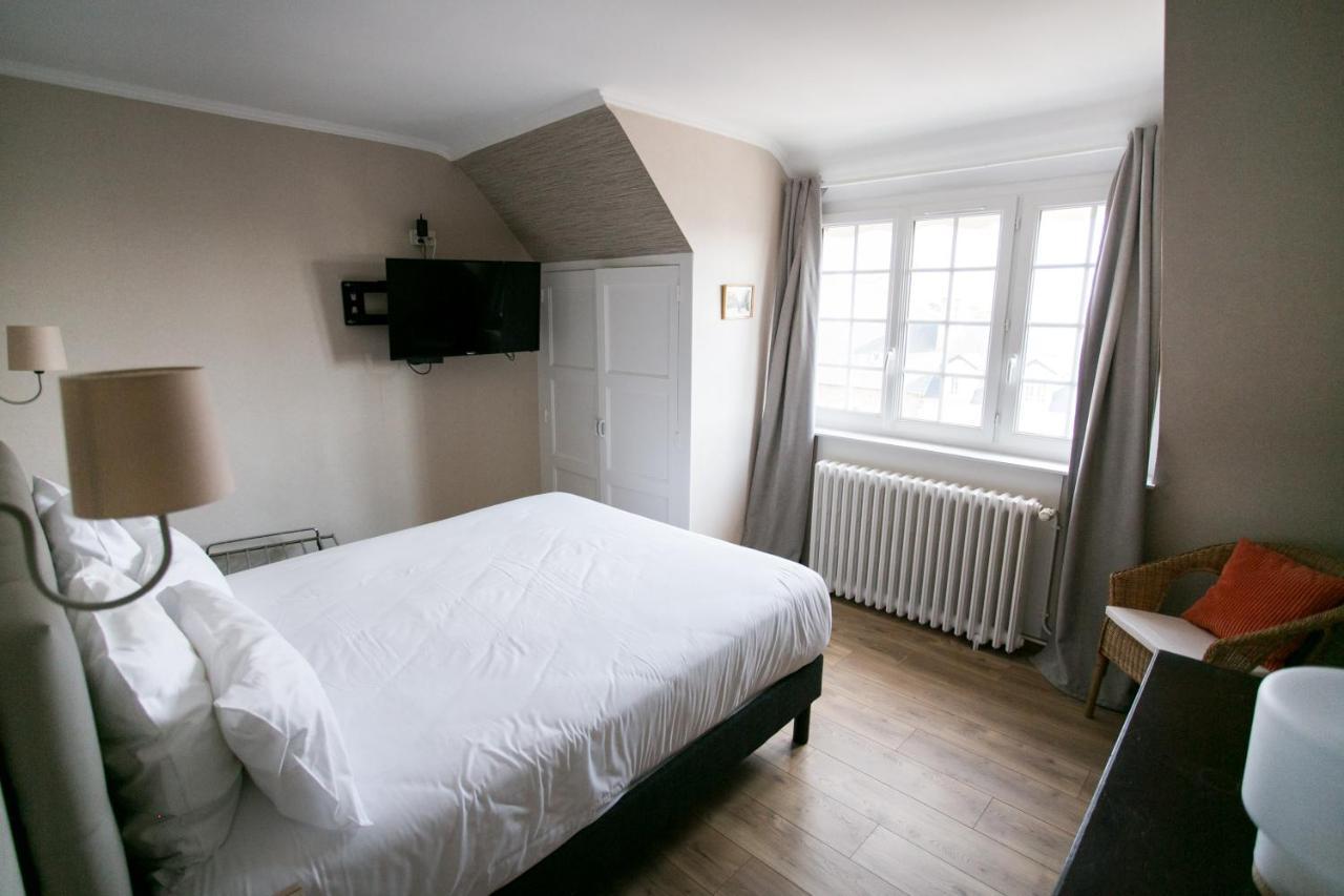 Le Cotentin Appart'Hotels & Restaurant Le Cot' 포르바일 외부 사진